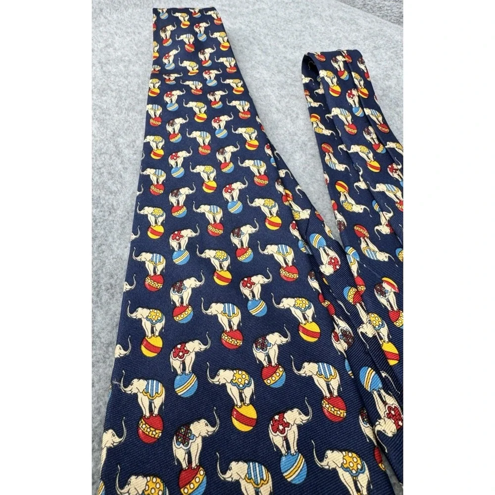 Brooks Brothers Makers Silk Necktie Circus Elephant Print Novelty USA Made‎